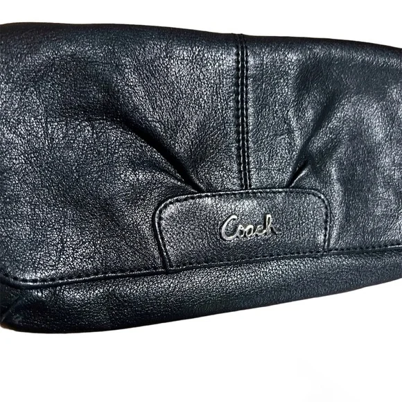 Coach Black Leather Wristlet with Detachable Strap - Picture 2 of 6